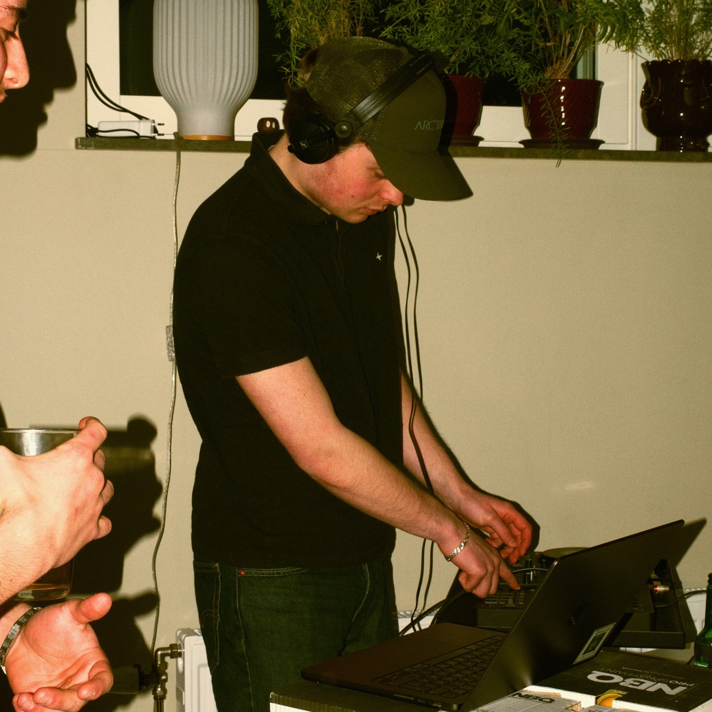 Live 2